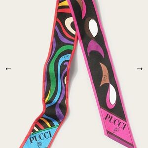 Pucci scarf wore for a few hours. Price is firm it’s sold out on the website.